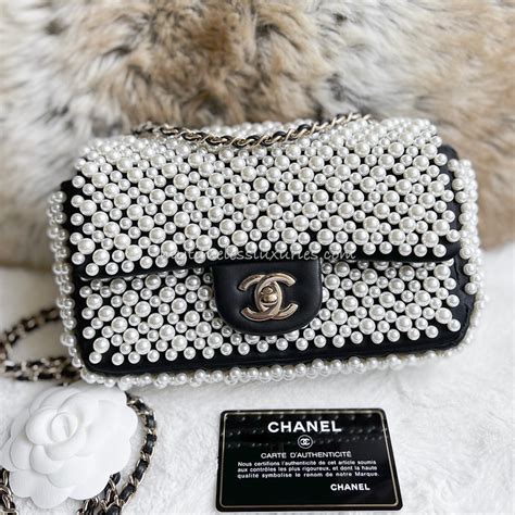 chanel pearl flap 2019|More.